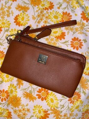 JASON WU BROWN LEATHER WRISTLET Genuine Leather Wallet